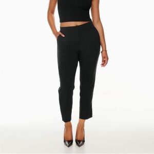 Black Aritzia Babaton "Conan" Slim Cropped Pleat Trouser Pants [Size 4]